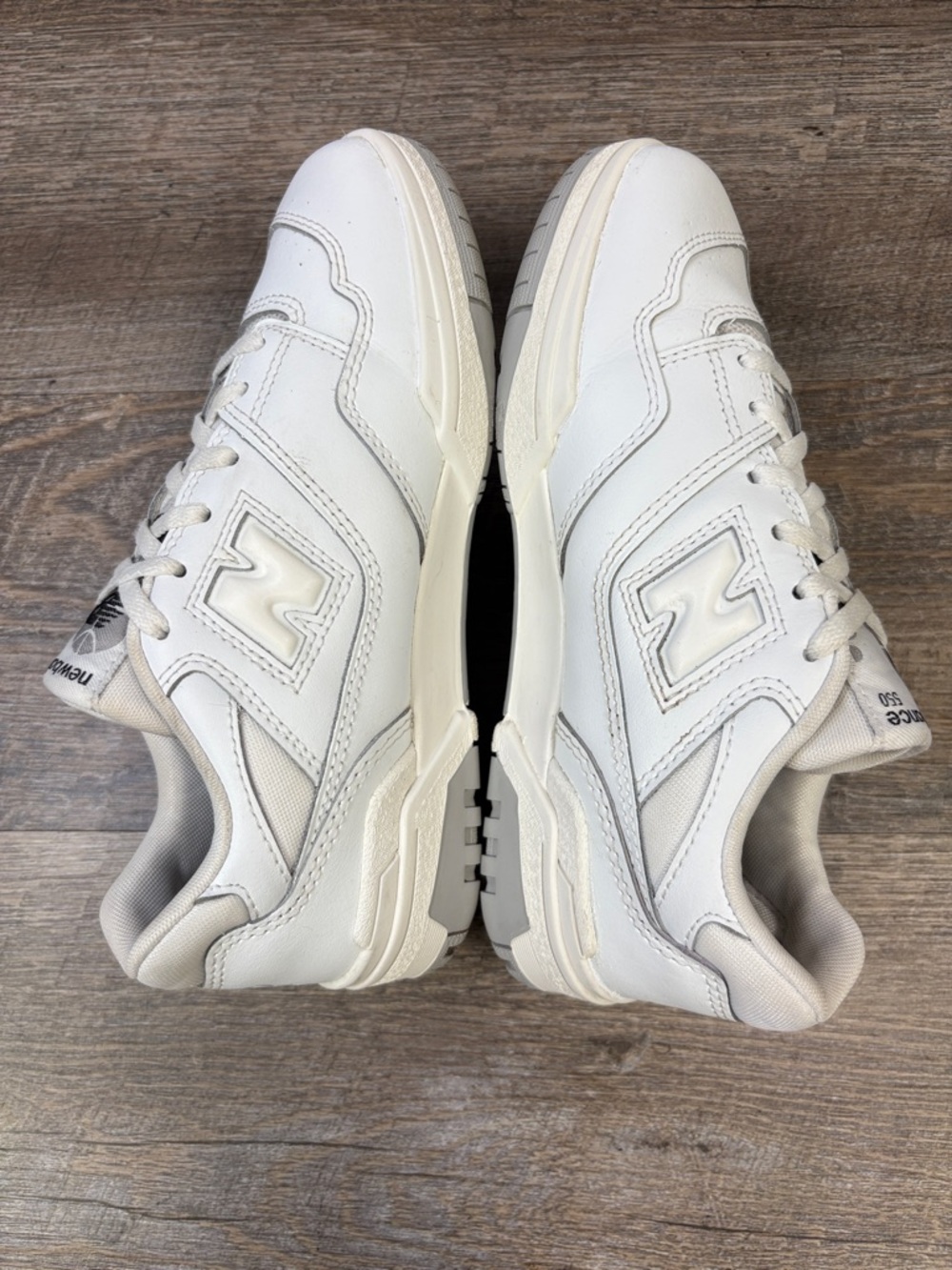 New Balance 550 White Leather Sneakers | Classic Retro |Youth Size 3 (Women’s 5) - Picture 4 of 8